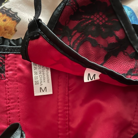 Red Lace-Up Corset Lingerie Set - Picture 3 of 3